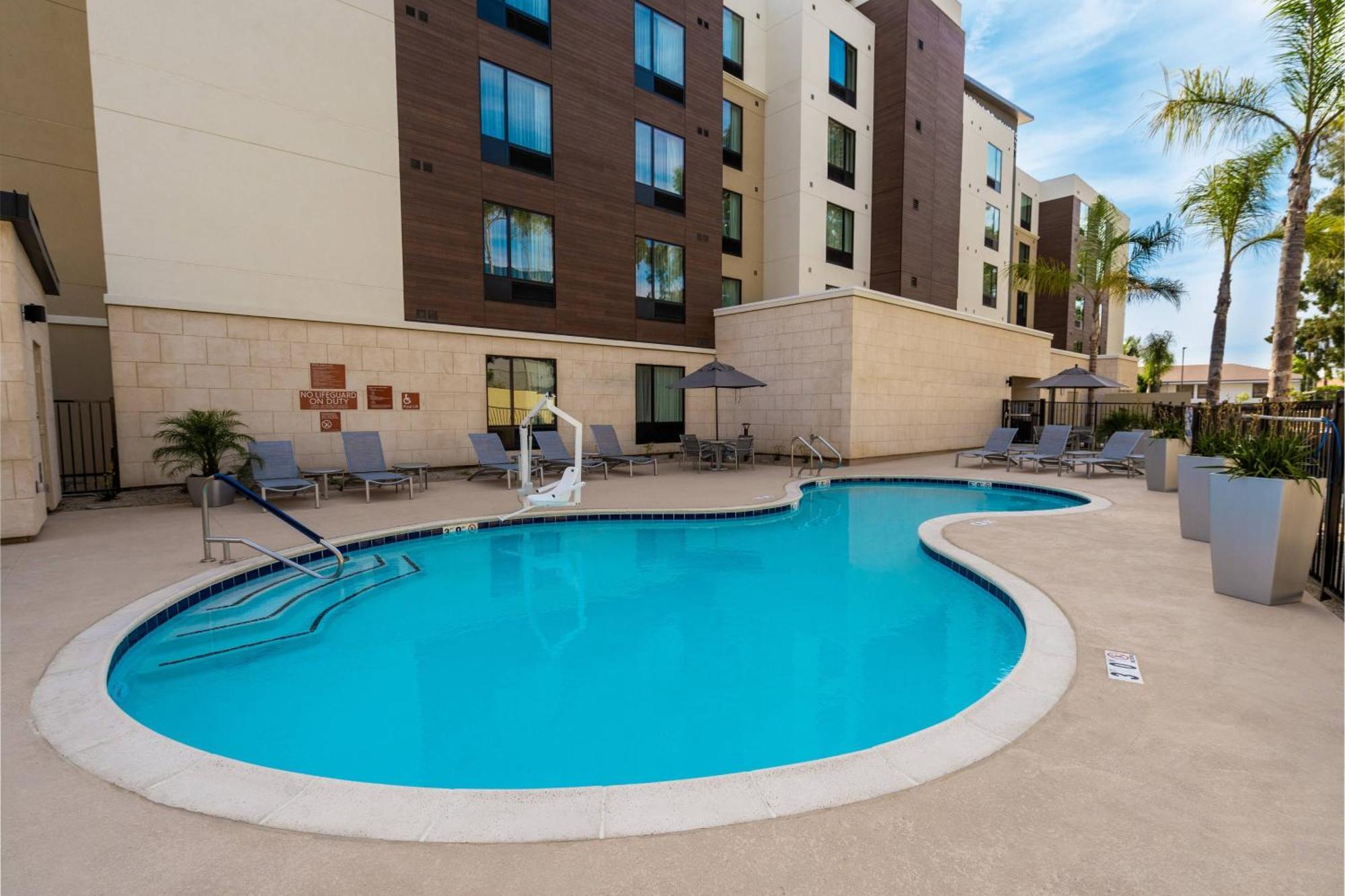 Towneplace Suites Irvine Lake Forest Exterior photo